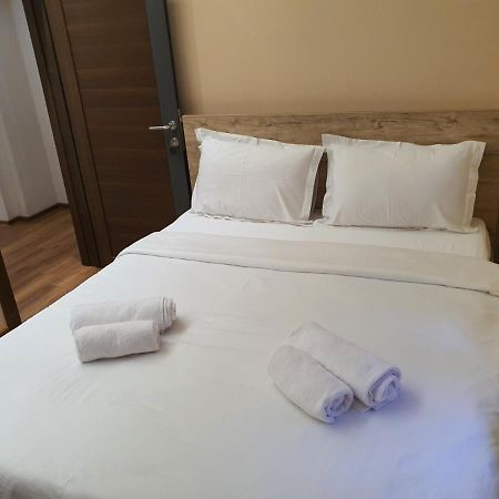 Apartmani Mali Vikend Belgrad Dış mekan fotoğraf